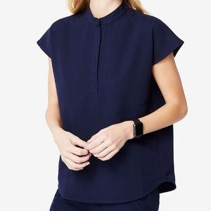 Large Figs Rafaela scrub top in navy